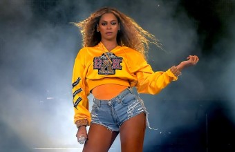 Η Beyoncé αναλαμβάνει την καλλιτεχνική επιμέλεια της «Vogue»