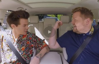 Έγινε αυτό που περίμενες: Το νέο Carpool Karaoke με τον Harry Styles! (video)