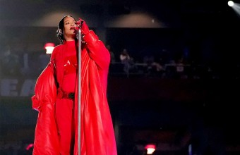 Rihanna: Η εμφάνισή της στο Super Bowl κατέγραψε τη δεύτερη μεγαλύτερη τηλεθέαση όλων των εποχών