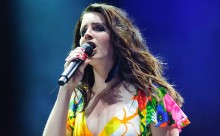 Το Coachella κινδυνεύει με πρόστιμο για την εμφάνιση της Lana Del Rey