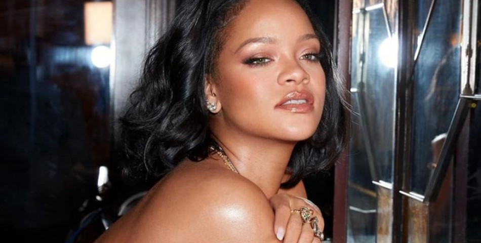 H Rihanna αναβάλλει επ’ αόριστον το νέο άλμπουμ για να εστιάσει στις επιχειρήσεις