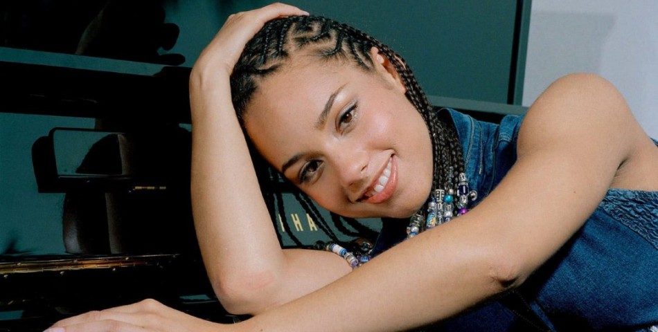 Η Alicia Keys γιορτάζει τα 20 χρόνια του «Songs In A Minor» με μια επετειακή επανέκδοση!