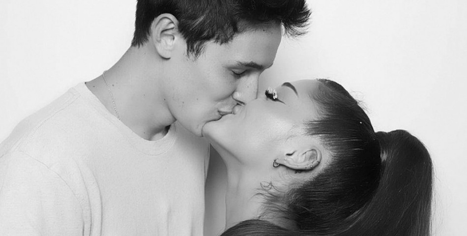 Παντρεύτηκαν η Ariana Grande και ο Dalton Gomez!