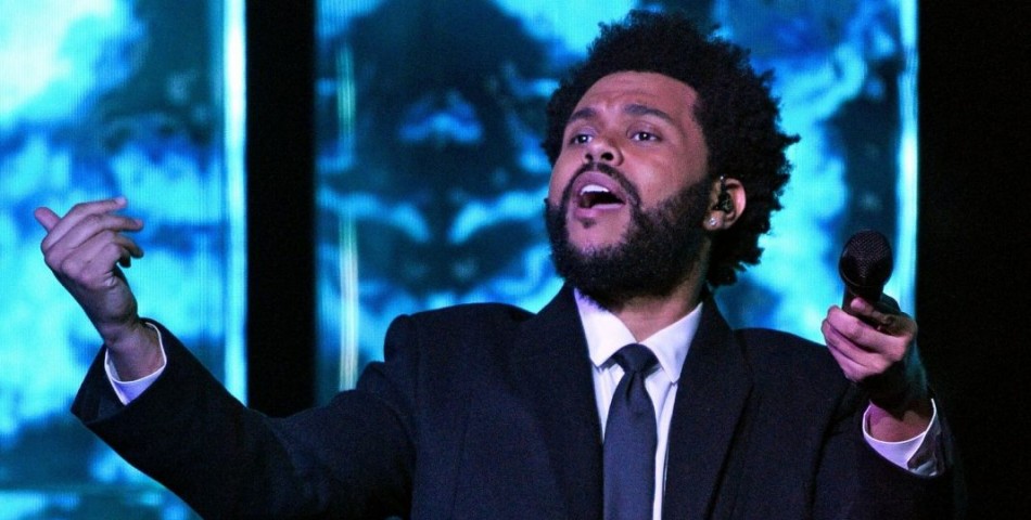 Ο The Weeknd αποκαλύπτει ότι το νέο του άλμπουμ «έχει ολοκληρωθεί»